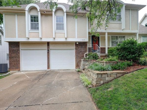 11820 W 99th Terrace, Overland Park, KS 66214