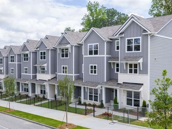 1335 Lakota Place , Atlanta, GA 30315