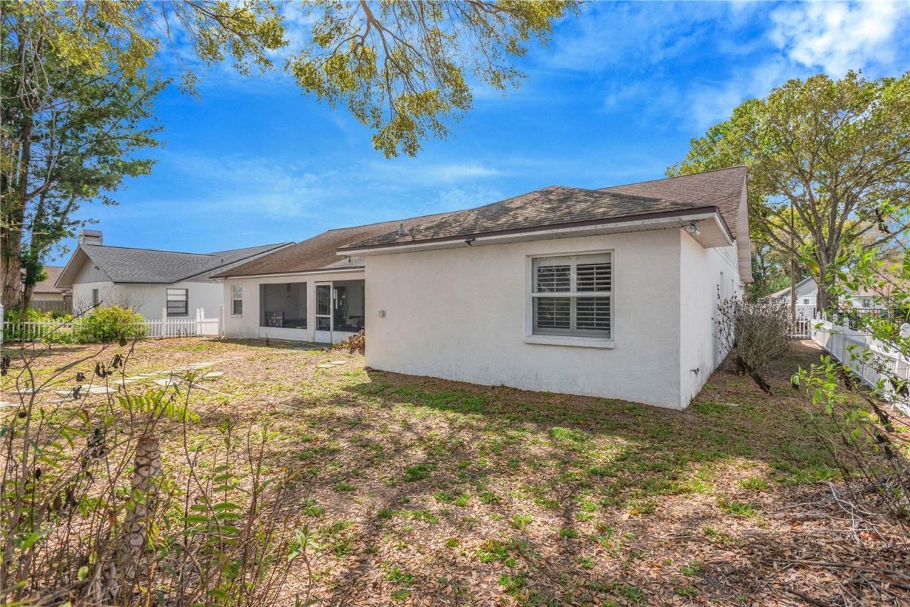 2626 Crestfield Drive , Valrico, FL 33596 Photo