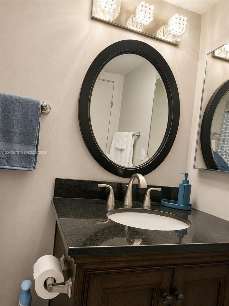 19201 Collins Ave , Unit 1144, Sunny Isles Beach, FL 33160 Photo