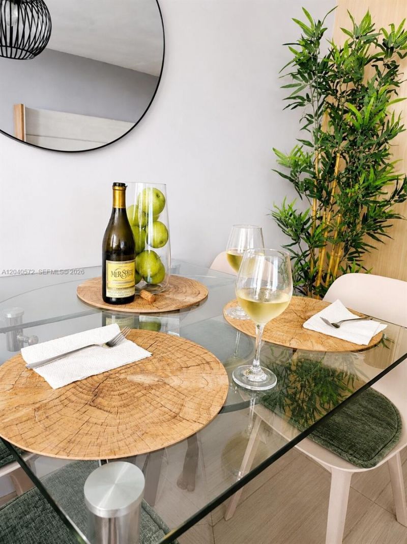 19201 Collins Ave , Unit 1144, Sunny Isles Beach, FL 33160 Photo