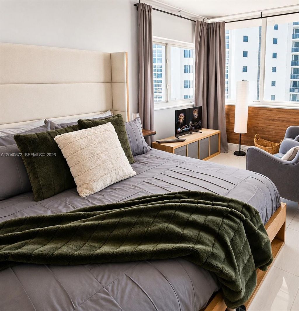 19201 Collins Ave , Unit 1144, Sunny Isles Beach, FL 33160 Photo
