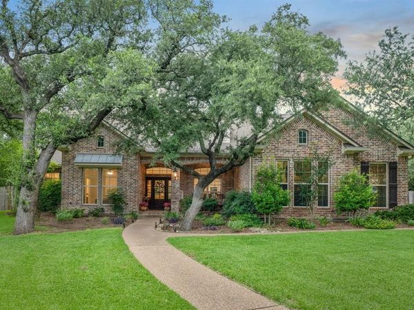 105 Royal Springs Lane , Crawford, TX 76638