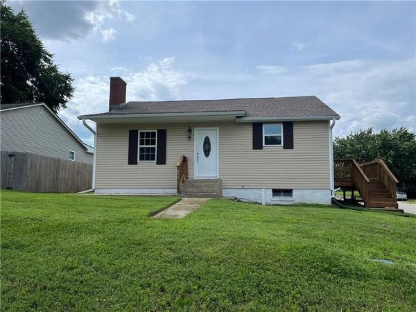 400 W 23rd Street, Higginsville, MO 64037