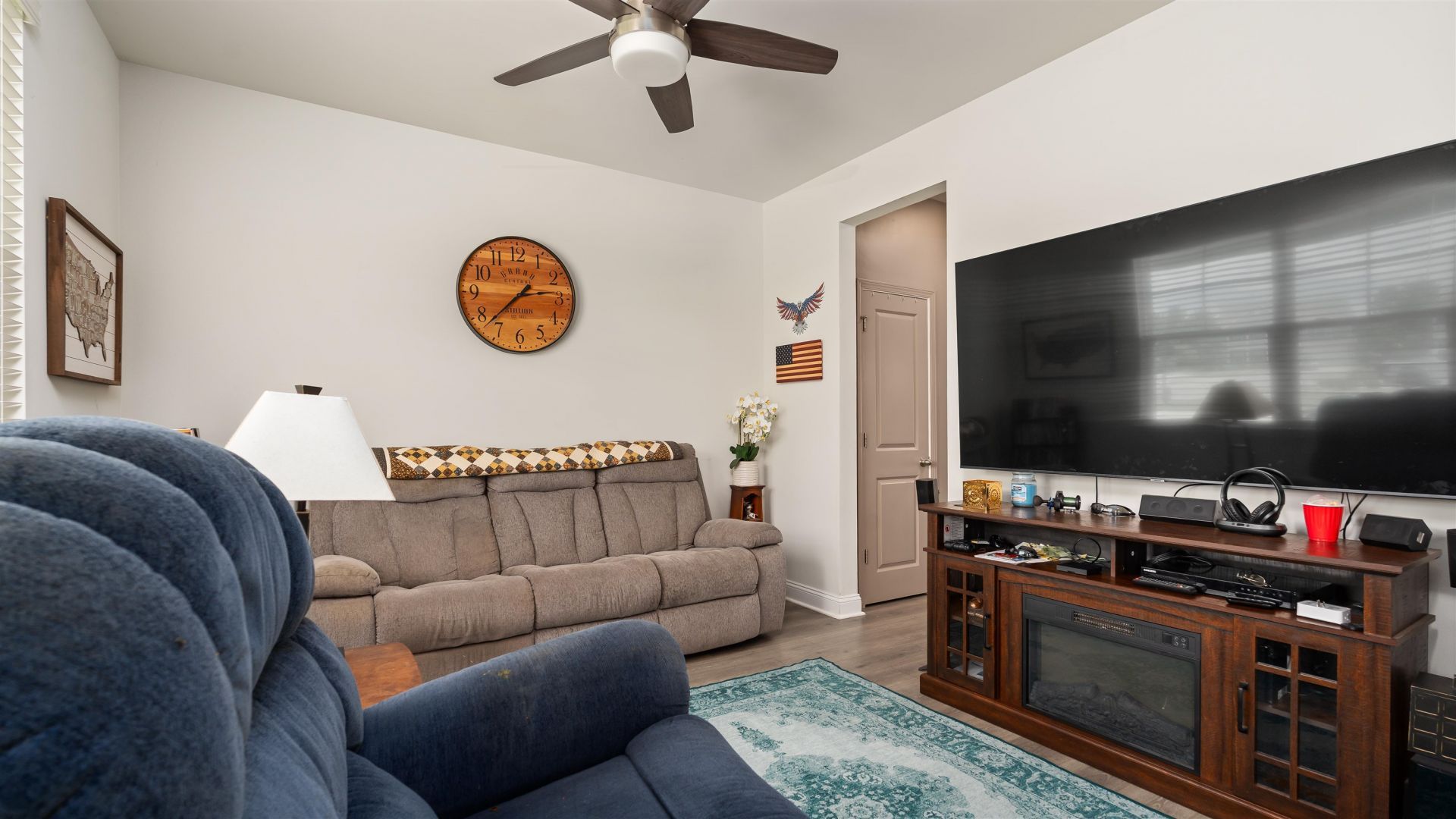9071 Fort Hill Way Photo 6