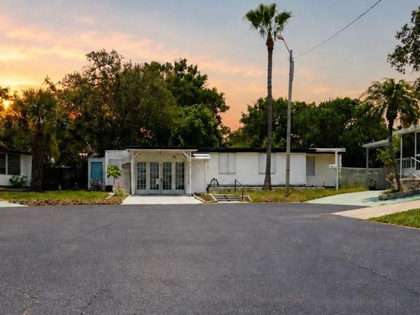 980 7TH STREET NW, Unit 71, LARGO, FL 33770