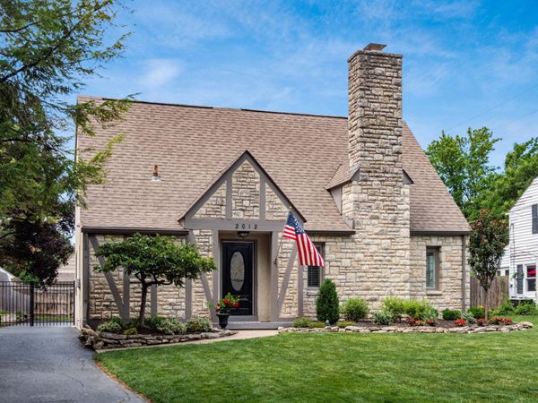 2012 Tewksbury Road, Columbus, OH 43221