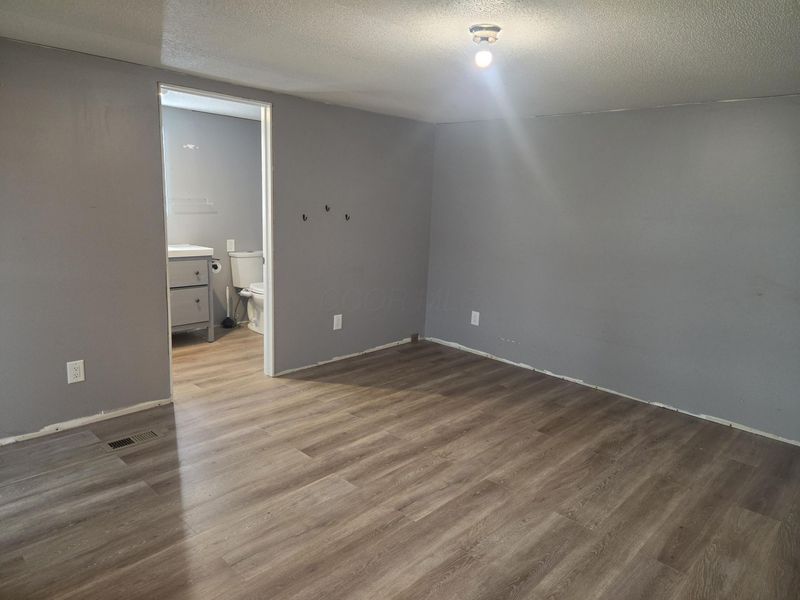 6106 London Groveport Road , Unit H8, Grove City, OH 43123 Photo 10
