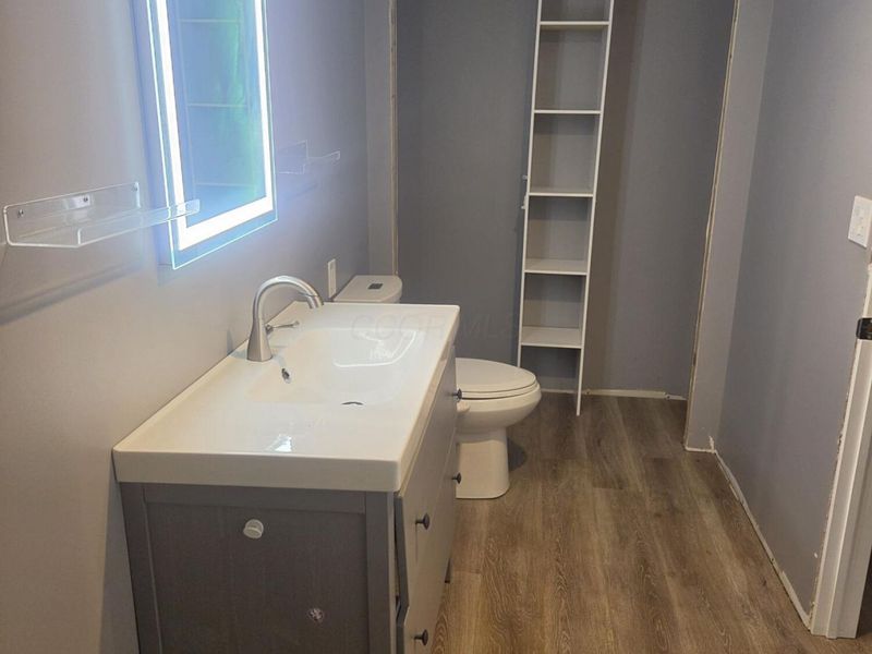 6106 London Groveport Road , Unit H8, Grove City, OH 43123 Photo 11