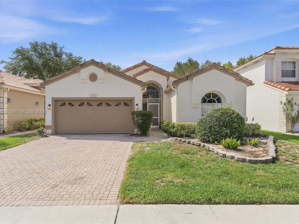 6786 Camille St, Boynton Beach, FL 33437