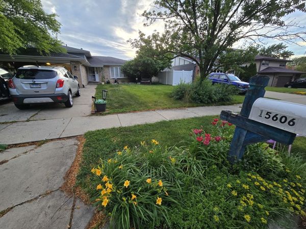 15606 Vista Drive, Oak Forest, IL 60452