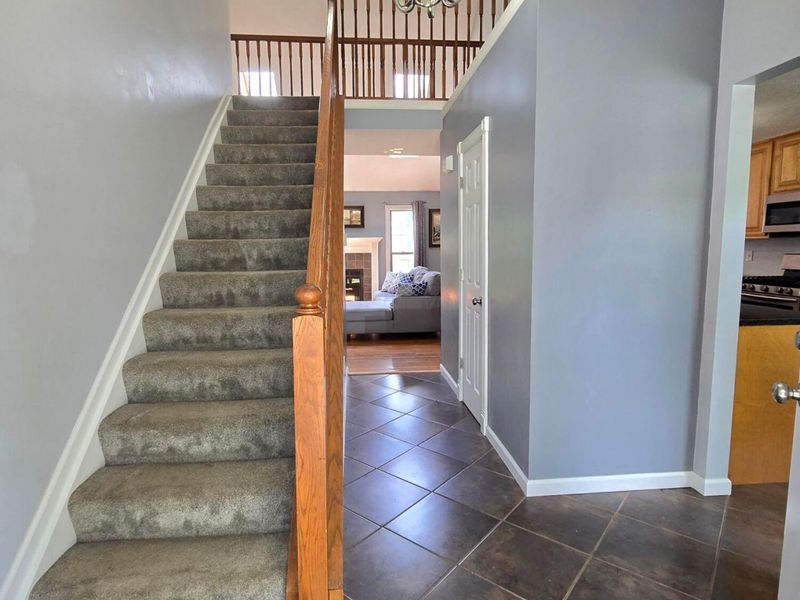 6912 Kinston Drive, Canal Winchester, OH 43110 Photo 4