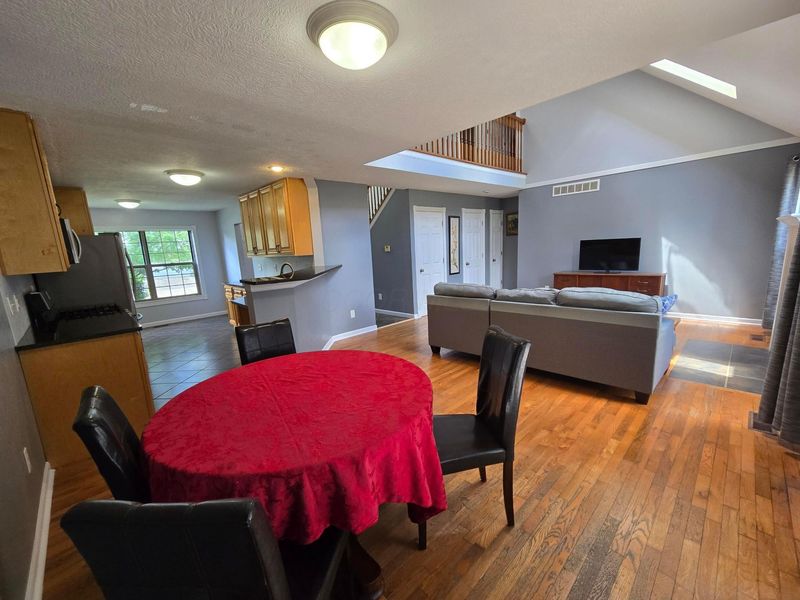6912 Kinston Drive, Canal Winchester, OH 43110 Photo 9