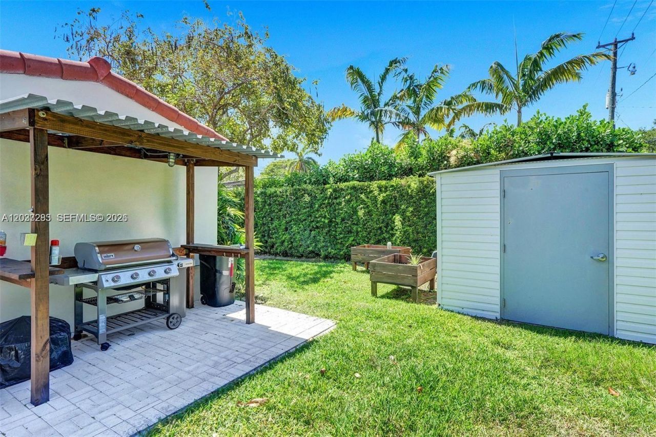 11 NW 97th St, Miami Shores, FL 33150 Photo