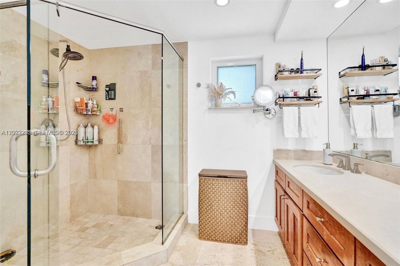 11 NW 97th St, Miami Shores, FL 33150 Photo