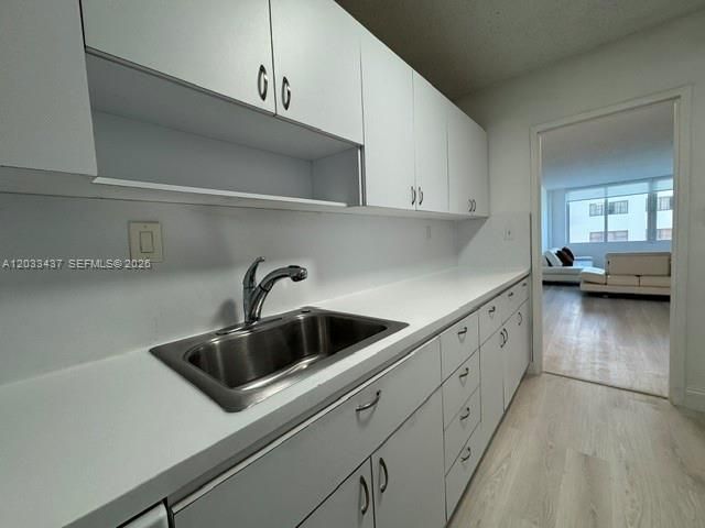 5401 Collins Ave , Unit 513, Miami Beach, FL 33140 Photo