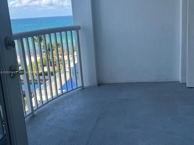 5401 Collins Ave , Unit 513, Miami Beach, FL 33140 Photo