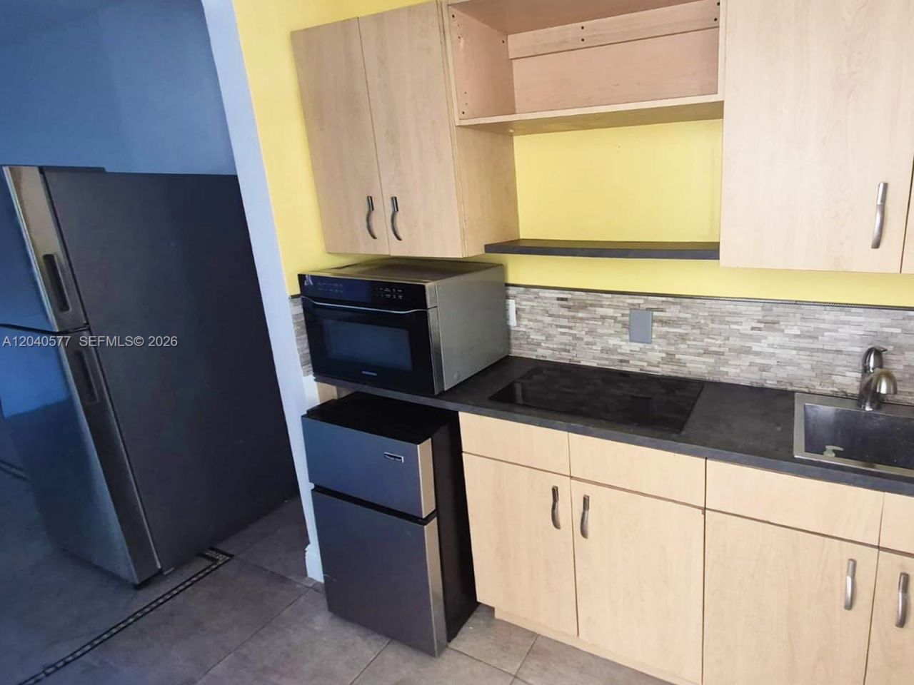 585 NE 66th St, Unit 3, Miami, FL 33138 Photo