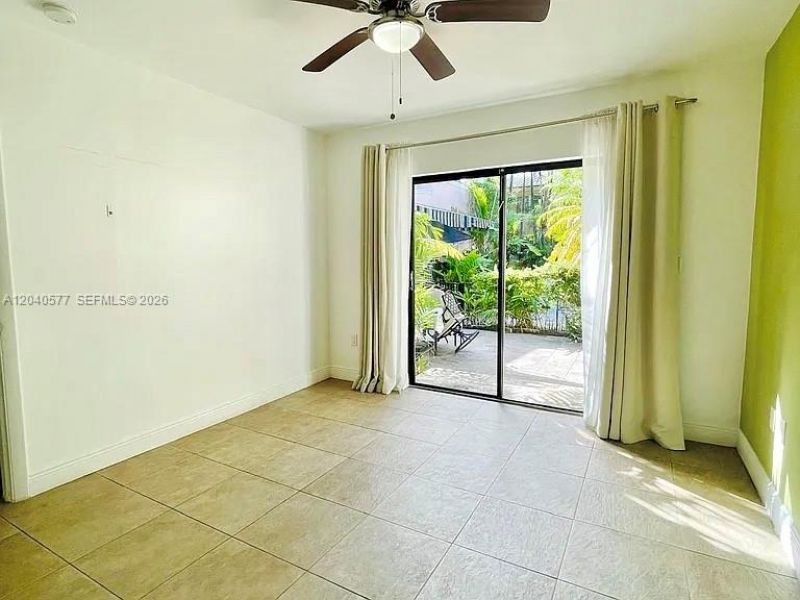 585 NE 66th St, Unit 3, Miami, FL 33138 Photo