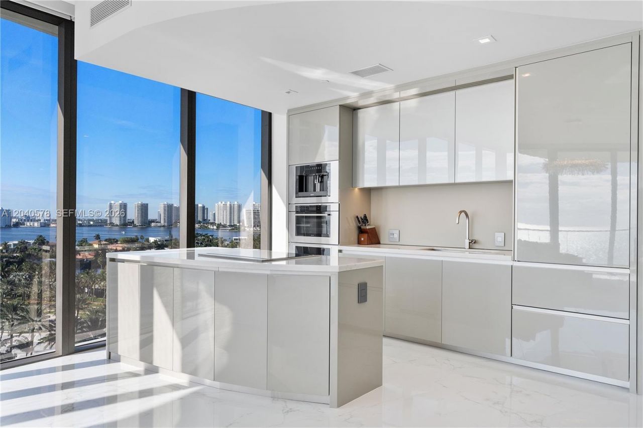 18975 Collins Ave , Unit 2004, Sunny Isles Beach, FL 33160 Photo