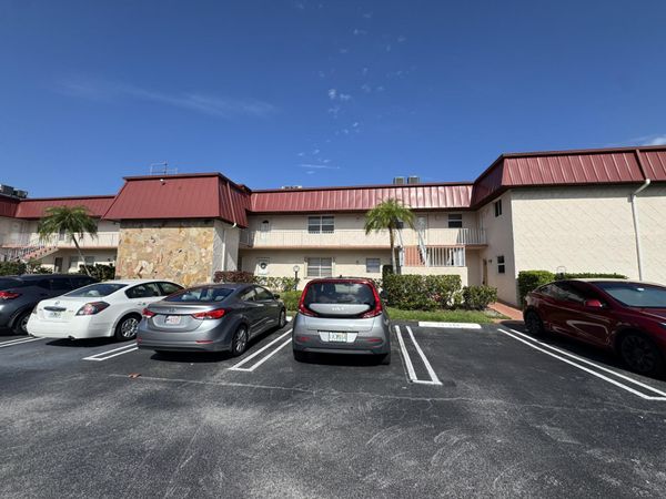 12024 W Greenway Drive, Unit 106, Royal Palm Beach, FL 33411