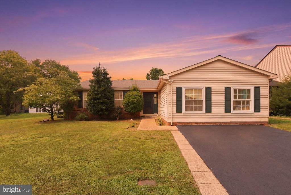 10221 Foxborough Court, Manassas, VA 20110 Main Photo