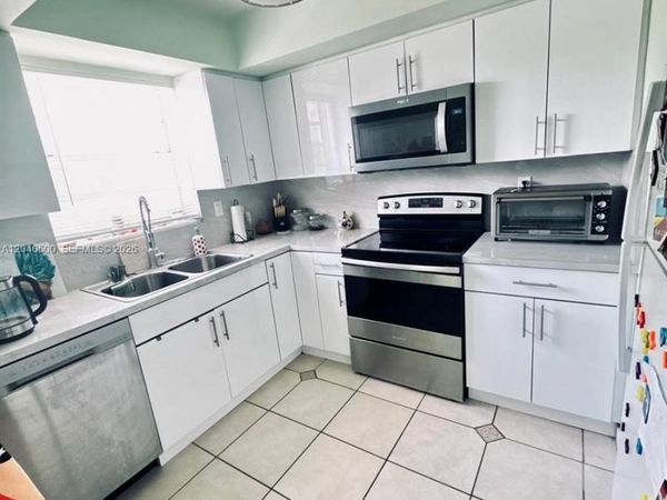 1350 NE 119th St , Unit 135021, Miami, FL 33161
