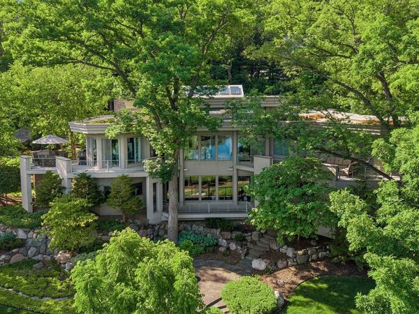 6504 Stauder Circle, Edina, MN 55436