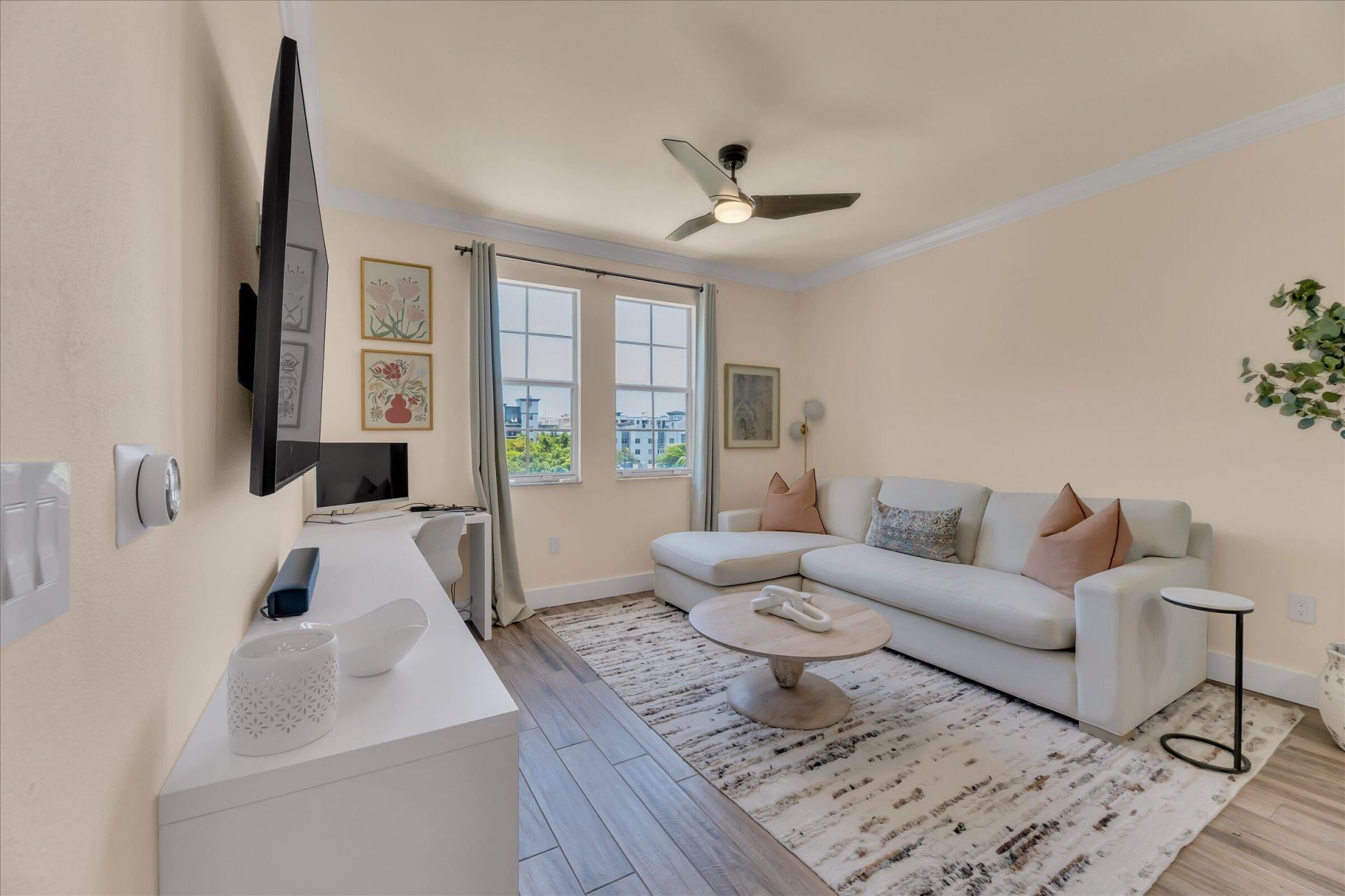 533 NE 3rd Avenue, Unit 512, Fort Lauderdale, FL 33301 Photo