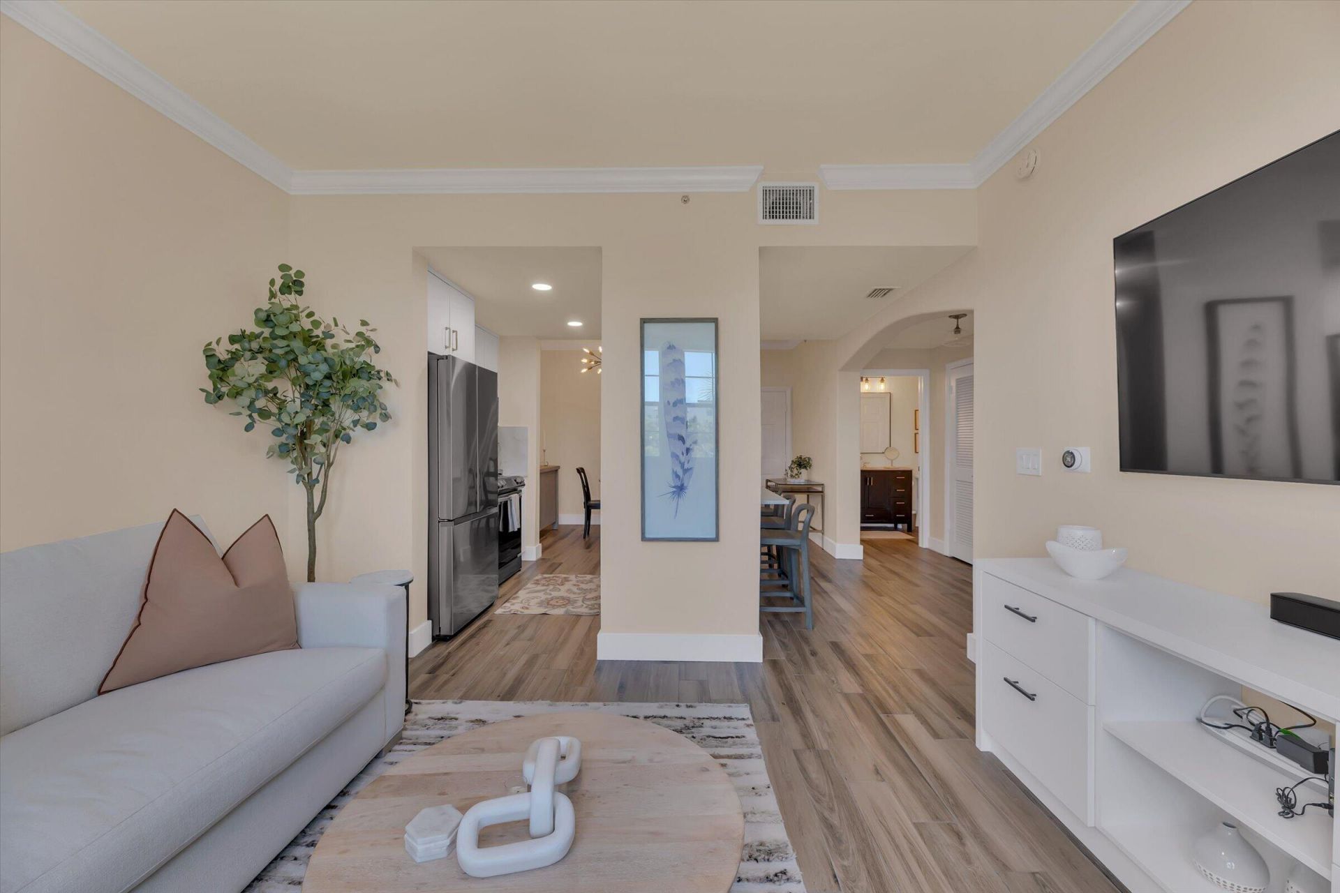 533 NE 3rd Avenue, Unit 512, Fort Lauderdale, FL 33301 Photo
