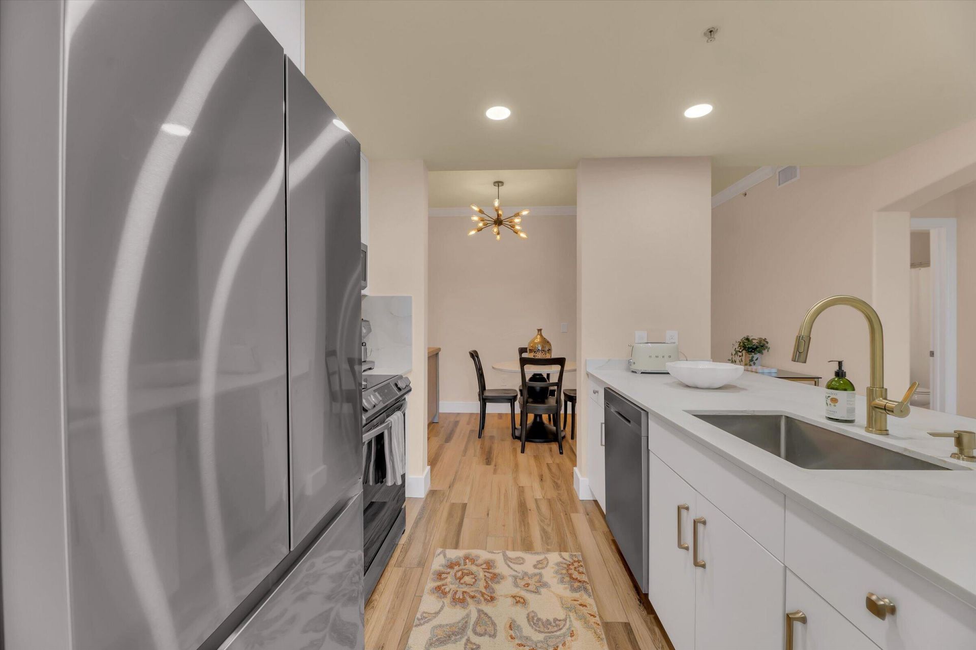 533 NE 3rd Avenue, Unit 512, Fort Lauderdale, FL 33301 Photo