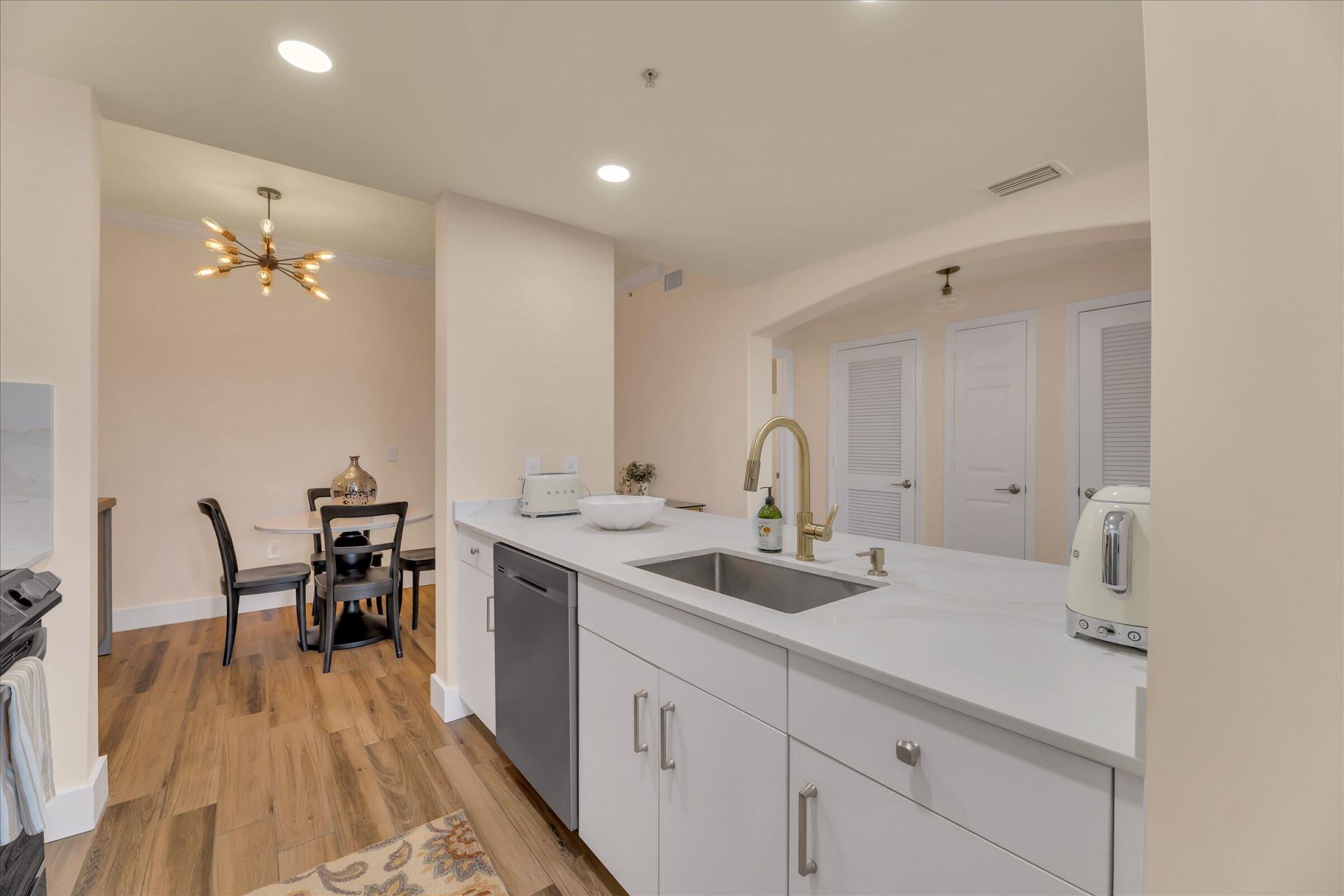 533 NE 3rd Avenue, Unit 512, Fort Lauderdale, FL 33301 Photo