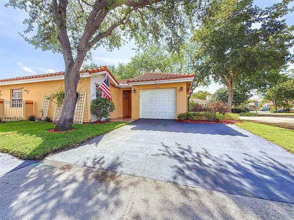1420 Seagrape Circle, Weston, FL 33326