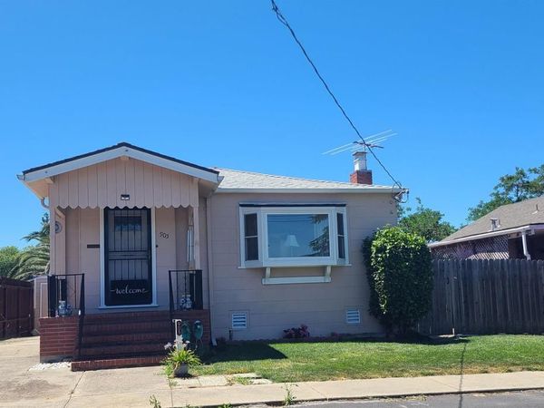 905 1st Street, Rodeo, CA 94572