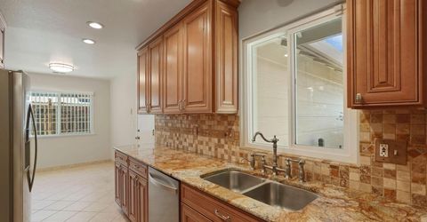 18966 Arrowhead Dr, Lockeford, CA 95237 Photo