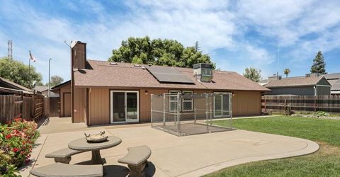 18966 Arrowhead Dr, Lockeford, CA 95237 Photo