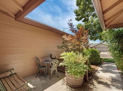 18966 Arrowhead Dr, Lockeford, CA 95237 Photo