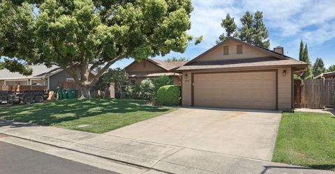 18966 Arrowhead Dr, Lockeford, CA 95237 Photo