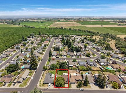 18966 Arrowhead Dr, Lockeford, CA 95237 Photo