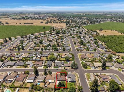 18966 Arrowhead Dr, Lockeford, CA 95237 Photo