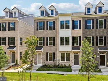 2829 LALEH WAY , UPPER MARLBORO, MD 20774