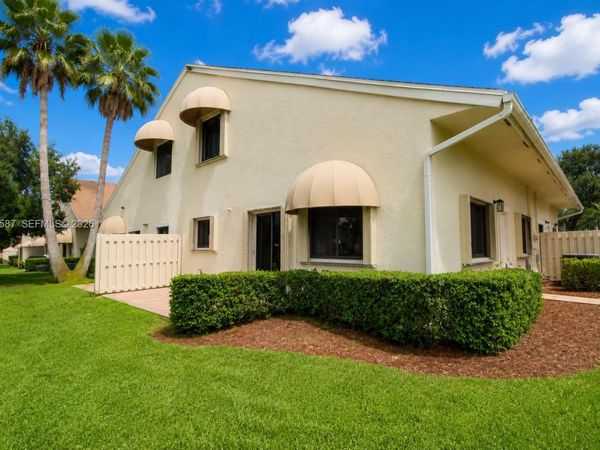 10213 NW 33rd St, Sunrise, FL 33351