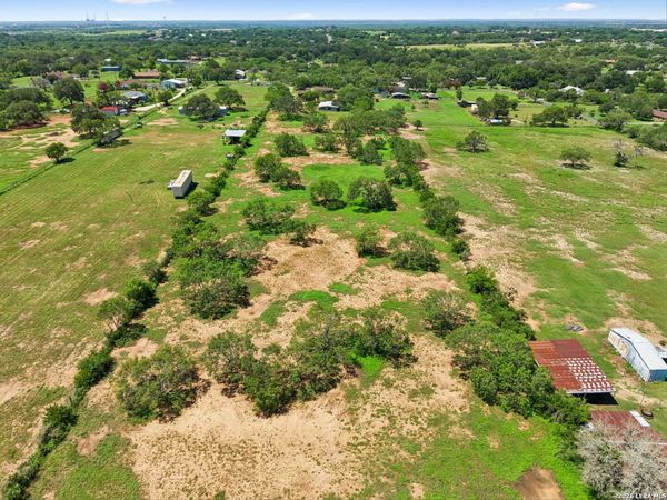 7627 TRIPLE OAKS DR, San Antonio, TX 78263