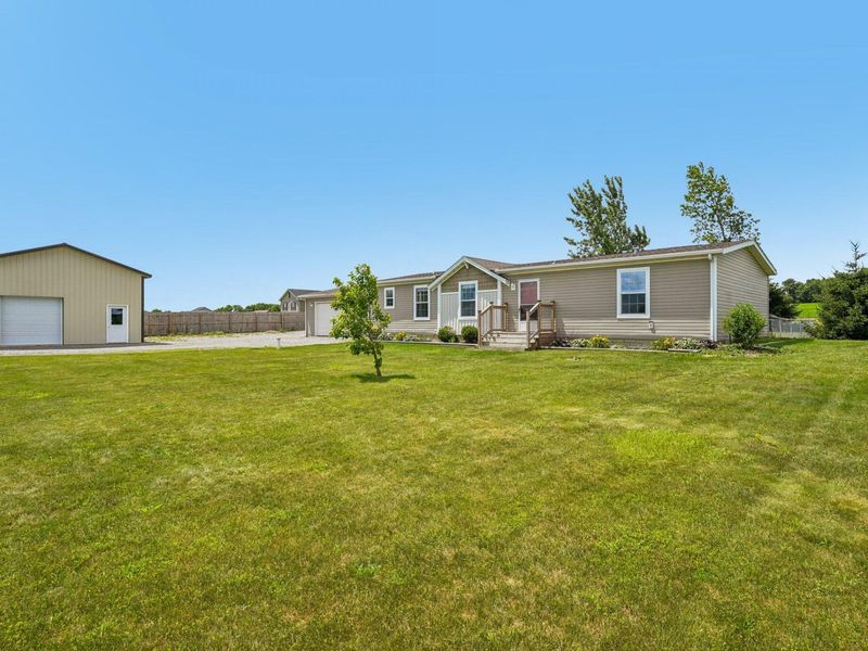 7916 State Route 559, Zanesfield, OH 43360 Photo 2