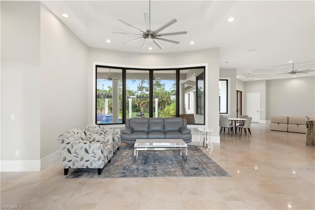 1361 Golden Gate Blvd W, Naples, FL 34120 Photo