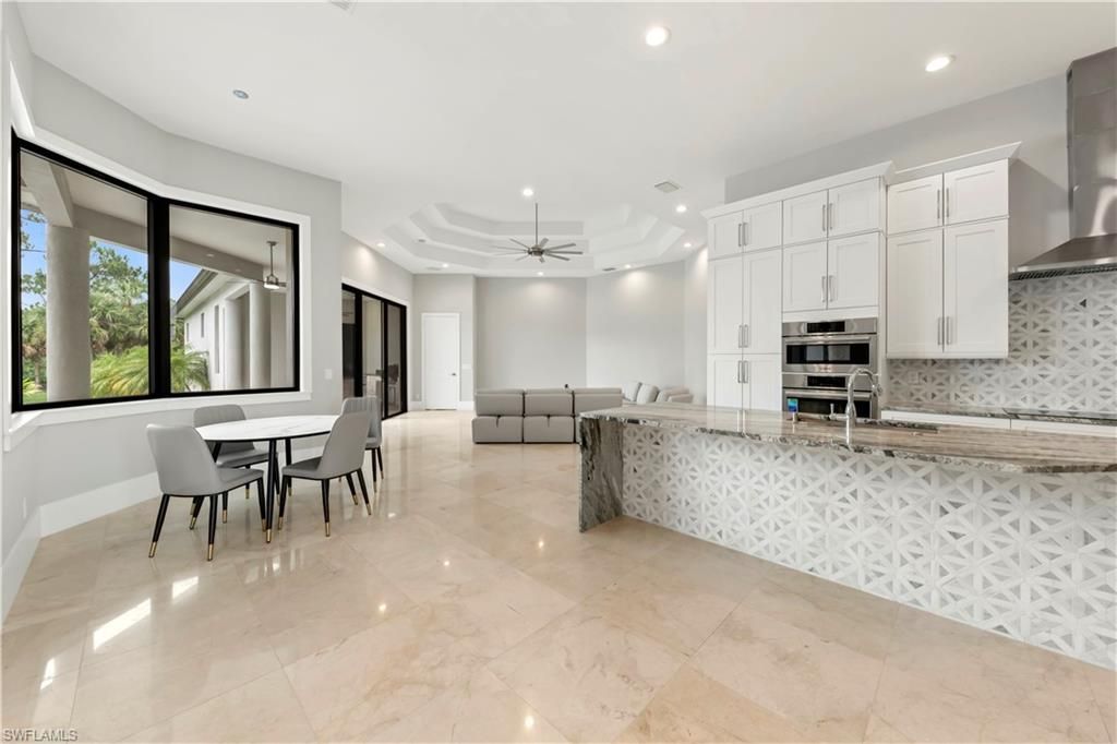 1361 Golden Gate Blvd W, Naples, FL 34120 Photo