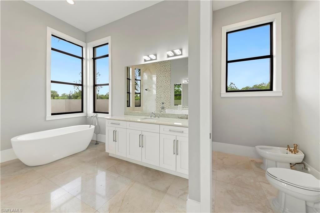 1361 Golden Gate Blvd W, Naples, FL 34120 Photo