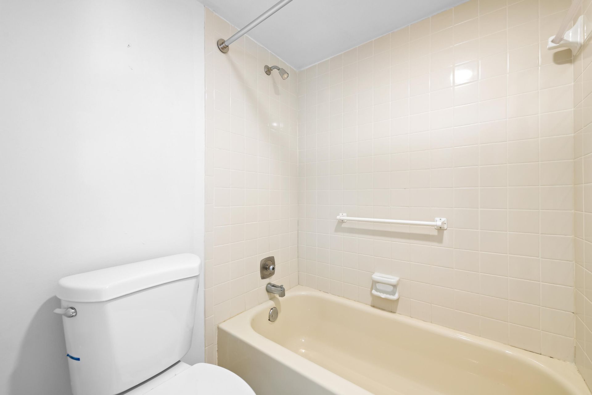8701 SW 30th Street, Unit 211, Davie, FL 33328 Photo