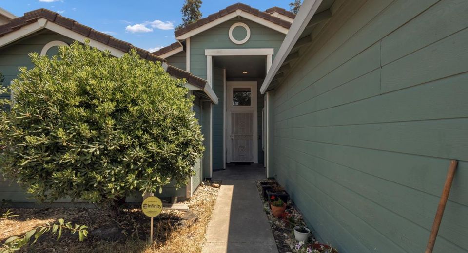 1675 Bonaire Cir, Stockton, CA 95210 Photo
