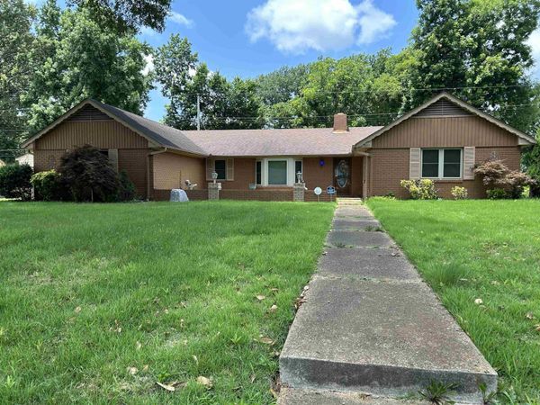 3997 MICKEY DR, Memphis, TN 38116